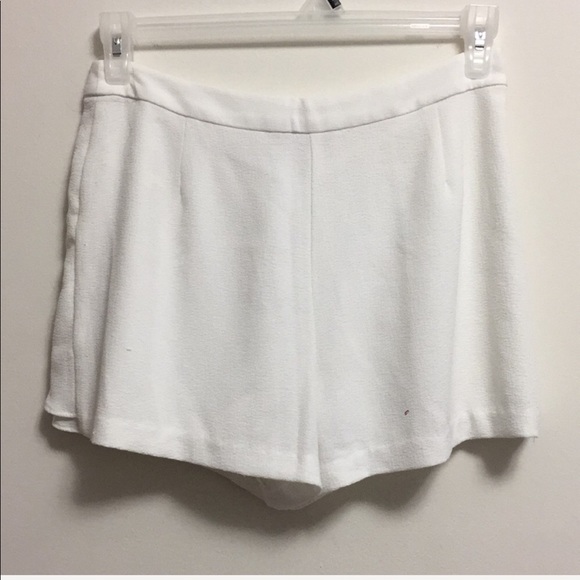 Wayf Rykand Ruffle High Waist Short (2) - Picture 6 of 6